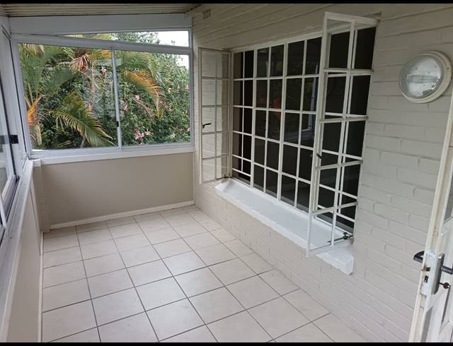 2 BEDROOM MAISONETTE TO LET IN ESSENWOOD